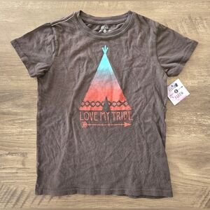 NWT Feather 4 Arrow Boy's "Love My Tribe" T-shirt Measures Like A Size 6